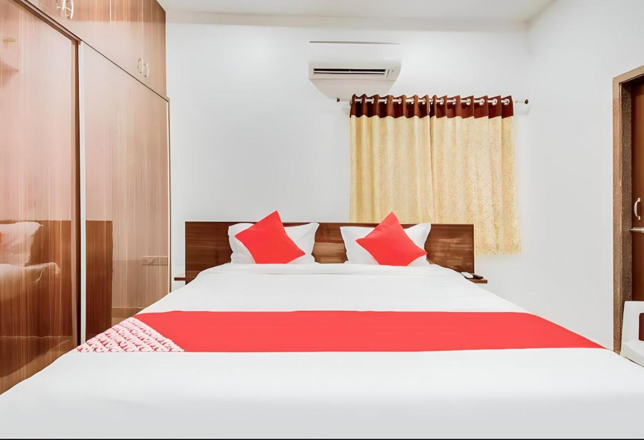 Rvn Guest Inn Неллуру Экстерьер фото
